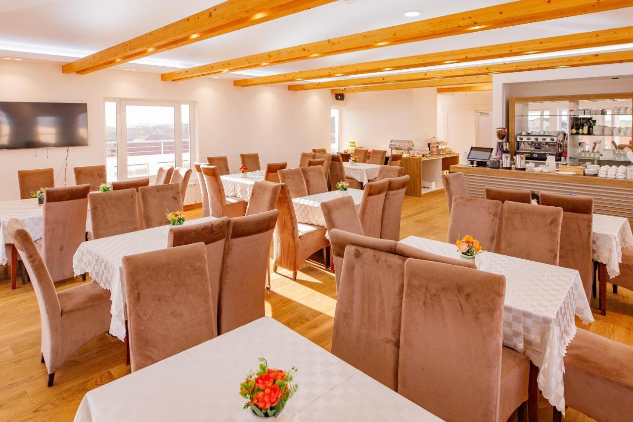 Surčin Airstar酒店 外观 照片
